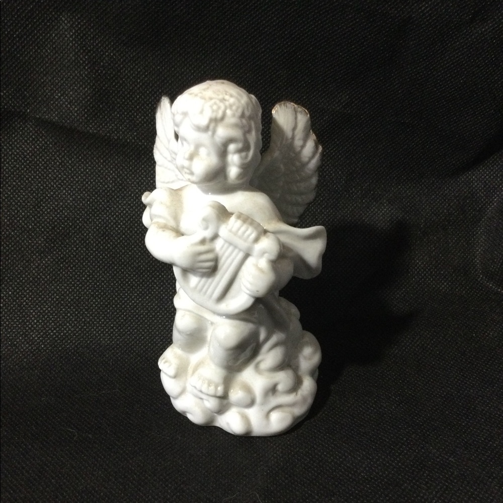 ANGEL FIGURINE 5 1/2” TALL